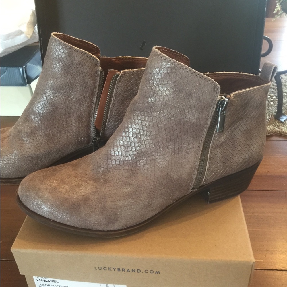 Lucky Brand Basel flat bootie 9.5